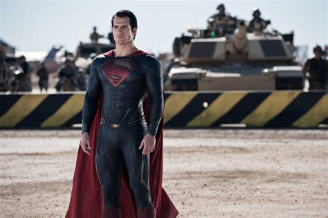 MAN OF STEEL (2013) Movie Trailer 4, Early Reviews, 8 Superman Images | FilmBook