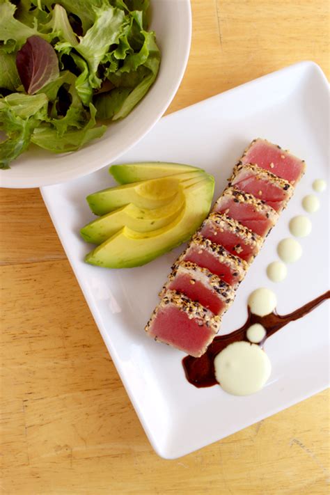 CAL ASIAN SEARED TUNA SANDWICHES Recipe