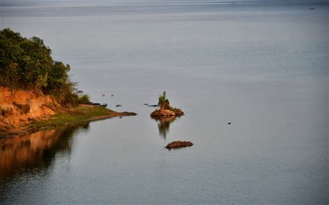 Lake Albert - uganda's lakes, water bodies , uganda safari