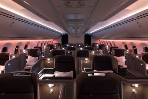 Qantas 787 Dreamliner Business Class Review | Man of Many