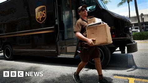 Risk of major disruption as UPS strike looms in US - BBC News