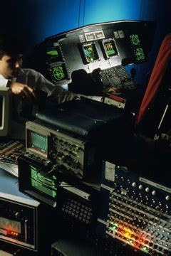 Qualifications Needed for an Avionics Technician | Career Trend