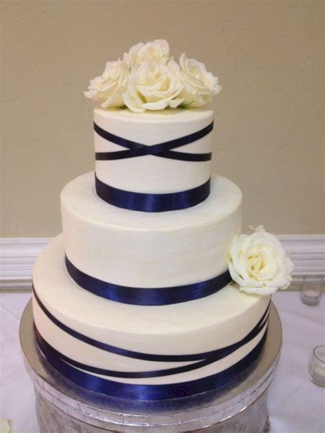 99 Amazing Navy Blue Wedding Cakes for Different Touch - VIs-Wed | Simple wedding cake, Wedding ...