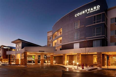 Courtyard by Marriott St. Louis West County, Saint Louis (updated prices 2024)