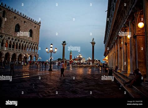 St. Mark's Square at night Stock Photo - Alamy