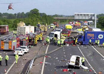 Fatal M1 crash, accident in pictures | Pictures | News | London Evening ...