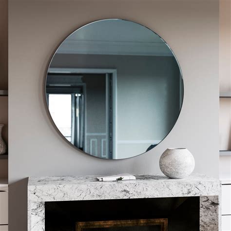 A Trendy Reflection: Tinted Mirror Style