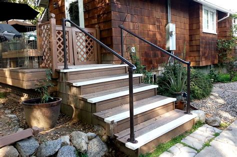 45+ DIY Porch Railing Ideas | Outdoor handrail, Porch railing, Railings outdoor