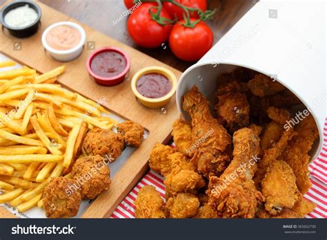 Chicken Bucket Stock Photo 365602730 - Shutterstock