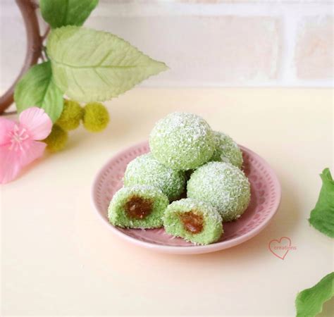 Loving Creations for You: Pandan Gula Melaka Chiffon Cake 'Ondeh Ondeh'