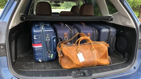 Subaru Forester Luggage Test | Cargo capacity, suitcases, specs | Autoblog