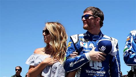 NASCAR star Dale Earnhardt Jr., wife expecting their first child