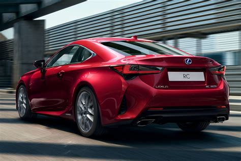 Lexus RC 300h F Sport Line - 🚗 car technical specifications