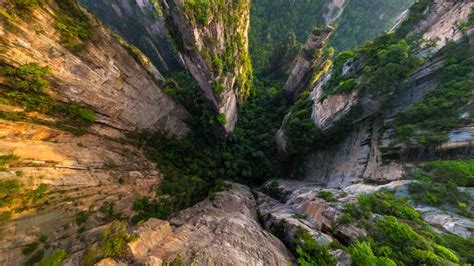 'Avatar Mountains,' Zhangjiajie National Forest Park, China - Bing Gallery