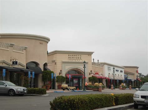 Shopping at the Carlsbad Premium Outlets Mall in Carlsbad | At Home In Carlsbad