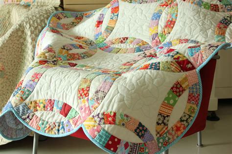 Welcome to Story Quilt: My wedding ring quilt