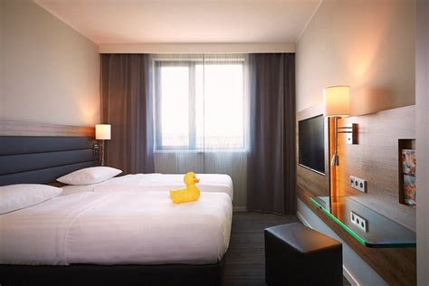 Moxy Oslo X Rooms: Pictures & Reviews - Tripadvisor