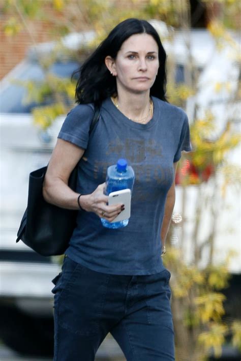 Courteney Cox Goes Makeup-Free Picture | Celebrities Without Makeup - ABC News