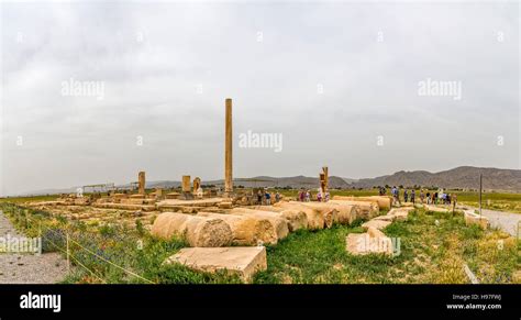 Pasargad archaeological site Stock Photo - Alamy