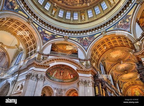 St. Paul's Cathedral Dome Interior High Resolution Stock Photography and Images - Alamy