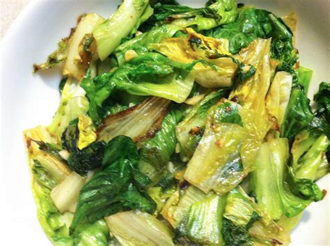 Spicy Escarole with Garlic