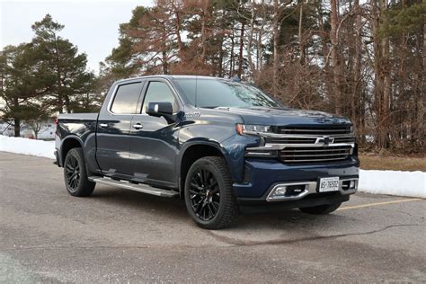 Pickup Review: 2020 Chevrolet Silverado 1500 Diesel | Driving