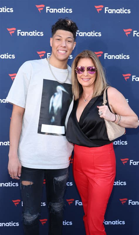 Patrick Mahomes' Mom Reveals the 'Special' Way the NFL Star Checks In ...