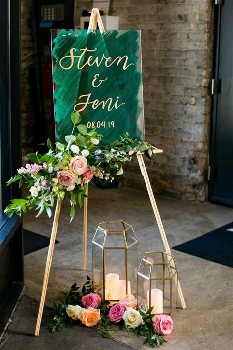 30 Creative Lucite /Acrylic Wedding Signs for 2021 Trends ...