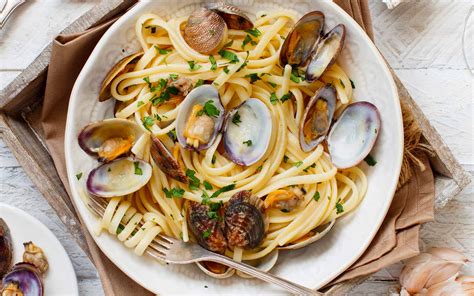 Spaghetti alle vongole | Le nuove ricette di Well Alimentare