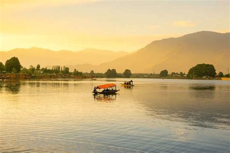 10 Incredible Lakes In Kashmir In 2022 That Can Enchant Anyone