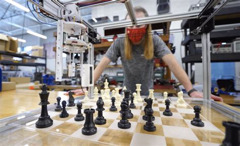 This autonomous chess-playing robot will beat its human opponents nearly every time | Arduino Blog