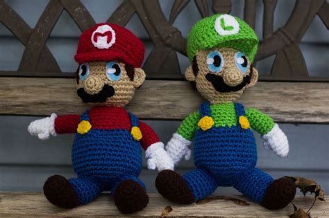 Crochet Mario & Luigi from the etsy shop The Black Lory https://www ...