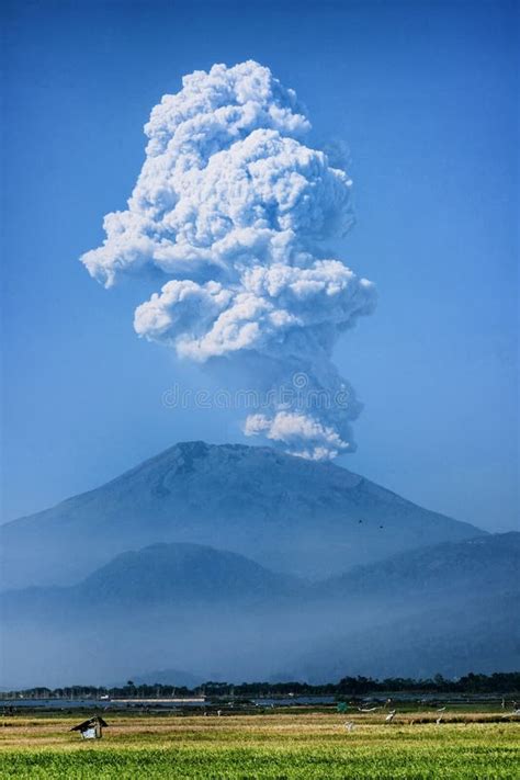 Close, Volcano Eruption Phreatic Eruption Stock Image - Image of cone ...