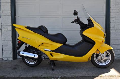 2003 Honda Reflex NS250A Scooter for sale on 2040-motos