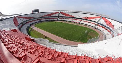 Buenos Aires Stadium Tour: La Bombonera (Boca Juniors) and El ...