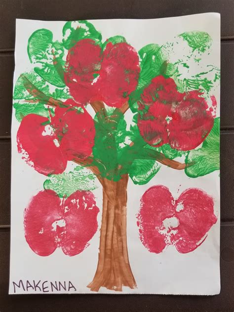 Once Daily DIY: Apple Tree Apple Print Painting