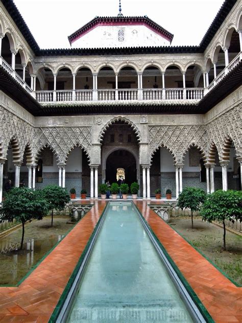 The Alcazar Palace in Seville - completely unlike the palaces in the ...