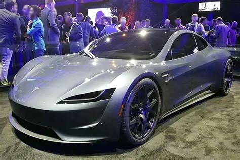 New Sales Record Of Tesla In 2020 - Tech Buzzer