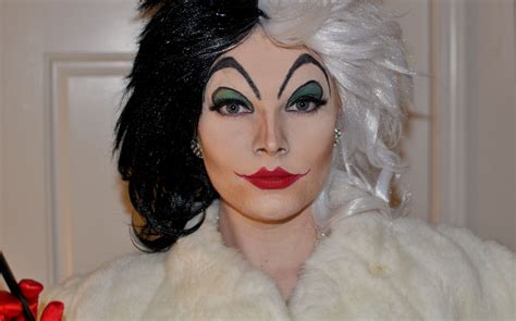 I was Cruella De Vil for Halloween last year. Thought I'd share it here ...