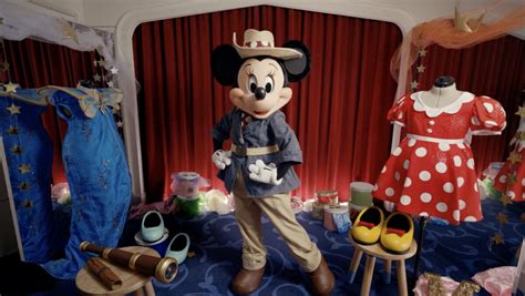 Disney Treasure Early Booking Dates Revealed for Castaway Club, Golden Oak, and Disney Vacation ...