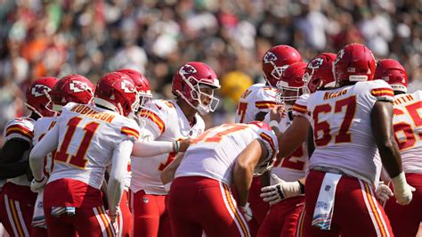 Chiefs’ offensive line flexes with dominant run performance