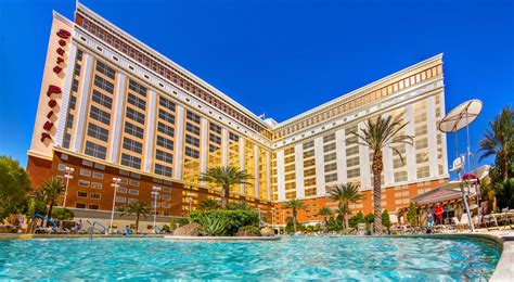 16 of the Best Luxury Hotels in Las Vegas for Families - The Family ...