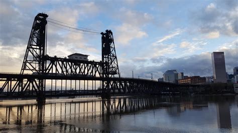 Steel bridge. Portland, Oregon : r/Images