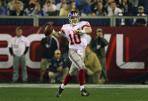 New York Giants: Eli Manning's Super Bowl 42 helmet up for grabs