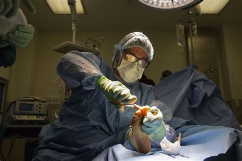 For arthritis in the big toe, surgeons offer new option