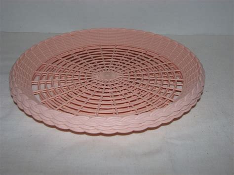 3 VINTAGE PINK PLASTIC PAPER PLATE HOLDERS PICNIC RV GLAMPING BBQ RETRO CAMPING | Paper plate ...