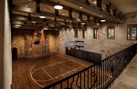 Indoor Basketball Courts | Homes of the Rich