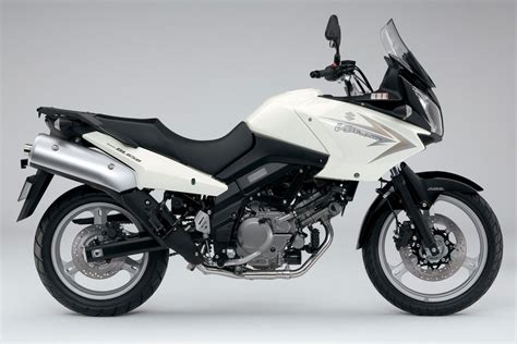 Suzuki V-Strom 650 Review - Pros, Cons, Specs & Ratings