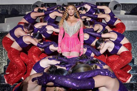 Beyoncé Performs First Full Concert in 4 Years in Dubai