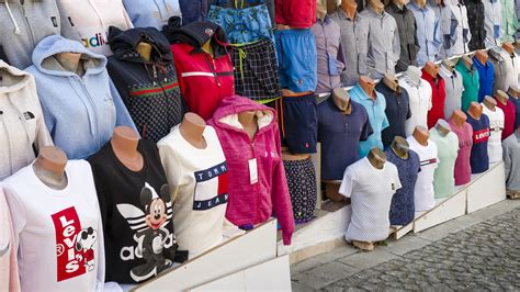 Lincoln mums avoid jail after earning £40k selling fake designer clothes